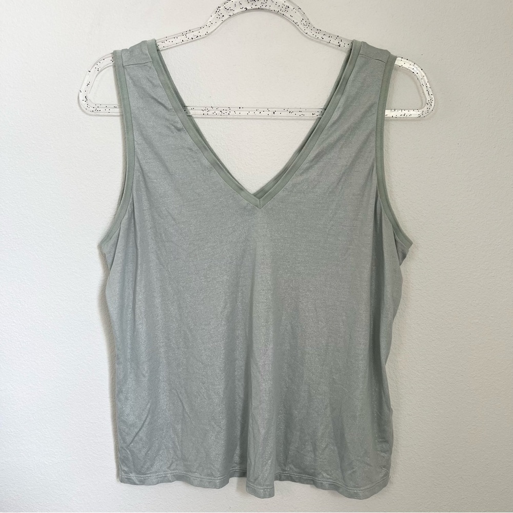 Ted Baker Metalia Metallic V Neck Casual Classic Tank Top
Aqua metallic Size M